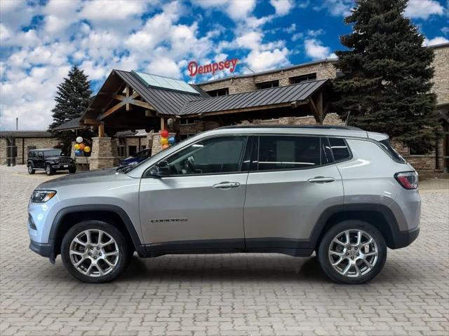 2022 Jeep Compass Latitude Lux 4x4