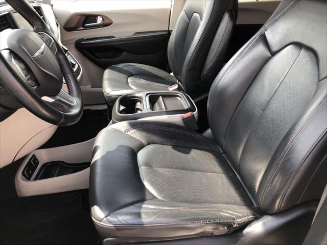 Used 2018 Chrysler Pacifica For Sale in Jackson, MI