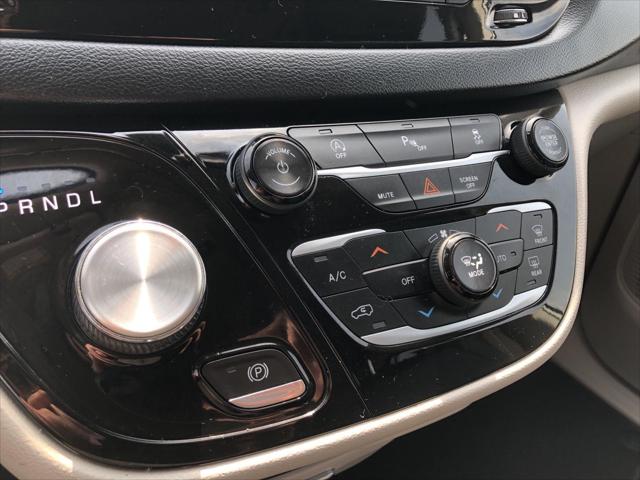 Used 2018 Chrysler Pacifica For Sale in Jackson, MI