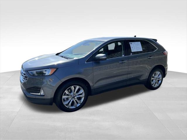 2022 Ford Edge Titanium