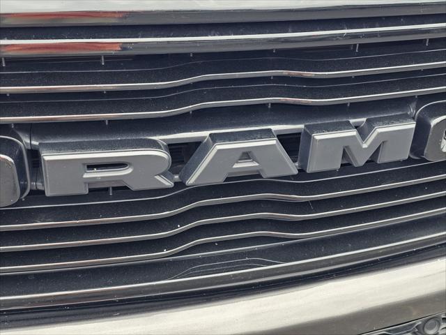 2022 RAM 1500 Laramie Crew Cab 4x4 57 Box