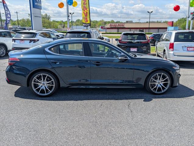 2022 Genesis G70 2.0T RWD