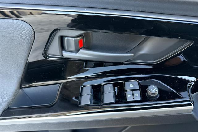 2025 Subaru Solterra Premium