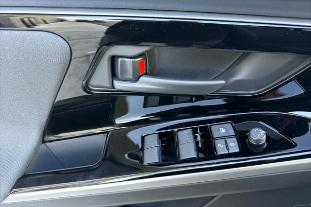 2025 Subaru Solterra Premium
