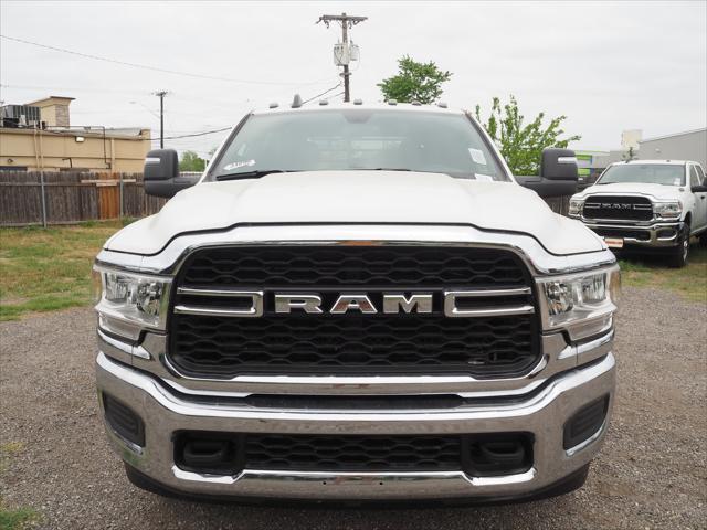 2024 RAM Ram 3500 Chassis Cab RAM 3500 TRADESMAN CREW CAB CHASSIS 4X4 60 CA