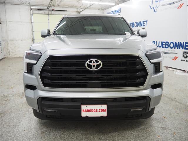 2025 Toyota Sequoia SR5