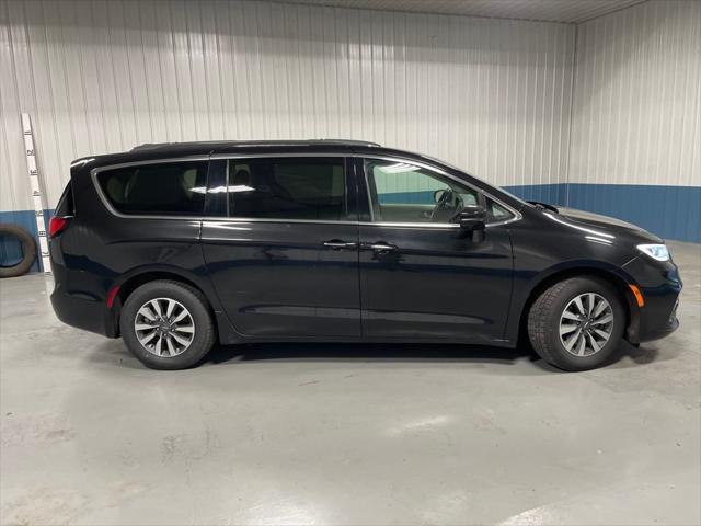 2021 Chrysler Pacifica Hybrid Touring L
