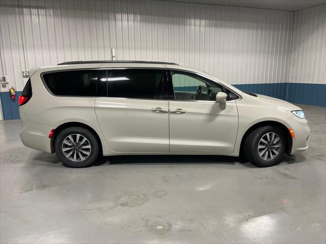 2021 Chrysler Pacifica Hybrid Touring L