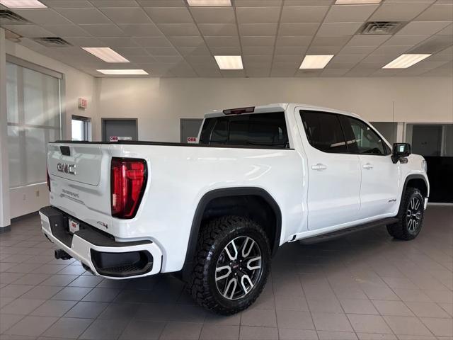 2022 GMC Sierra 1500 Limited 4WD Crew Cab Short Box AT4