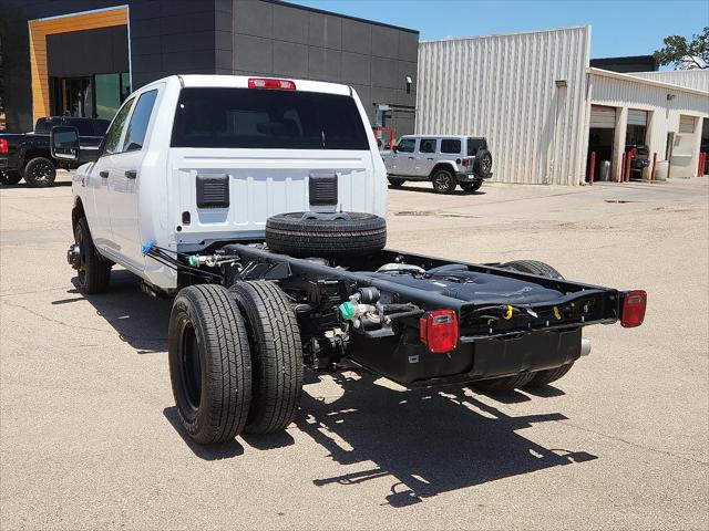 2025 RAM Ram 3500 Chassis Cab RAM 3500 TRADESMAN CREW CAB CHASSIS 4X4 60 CA 2025 RAM Ram 3500 Chassis Cab RAM 3500 TRADESMAN CREW CAB CHASSIS 4X4 60 CA