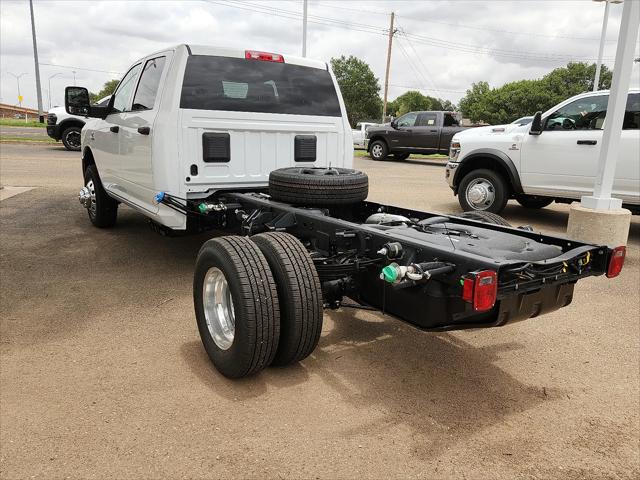 2025 RAM Ram 3500 Chassis Cab RAM 3500 TRADESMAN CREW CAB CHASSIS 4X4 60 CA