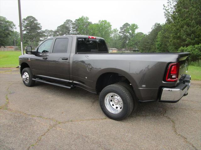 2025 RAM Ram 3500 RAM 3500 TRADESMAN CREW CAB 4X4 8 BOX
