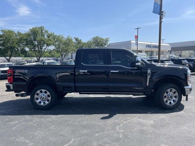 2023 Ford F-350 LARIAT