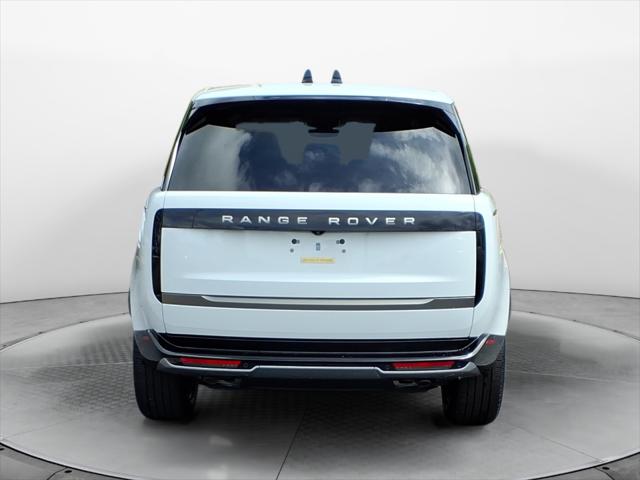 2025 Land Rover Range Rover P530 SE 7 Seat