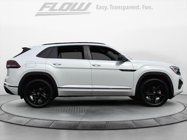 2025 Volkswagen Atlas Cross Sport 2.0T SEL R-Line Black