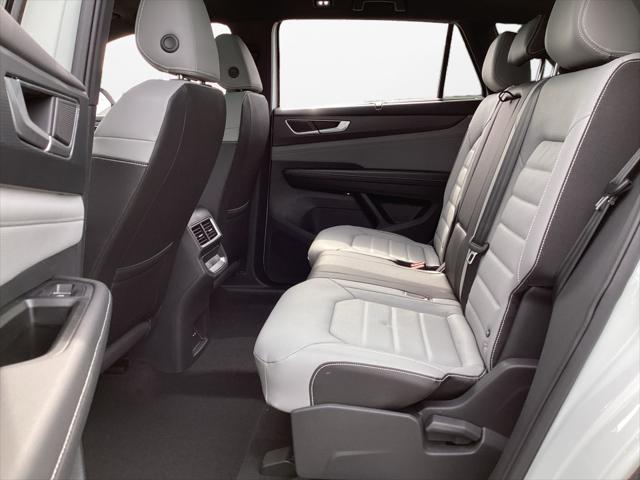 2025 Volkswagen Atlas Cross Sport 2.0T SEL R-Line Black