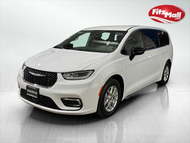 2024 Chrysler Pacifica Touring