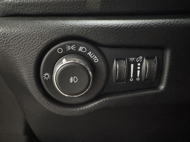 2024 Chrysler Pacifica Touring
