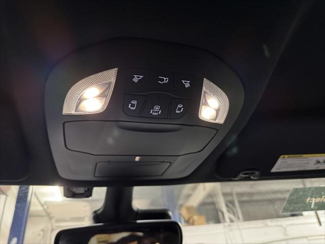 2024 Chrysler Pacifica Touring