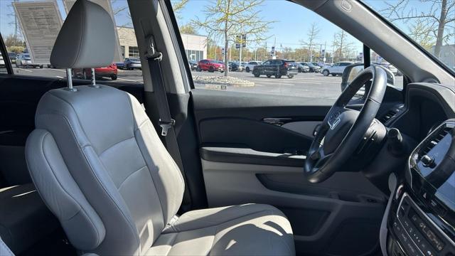 2022 Honda Pilot AWD Touring 7 Passenger