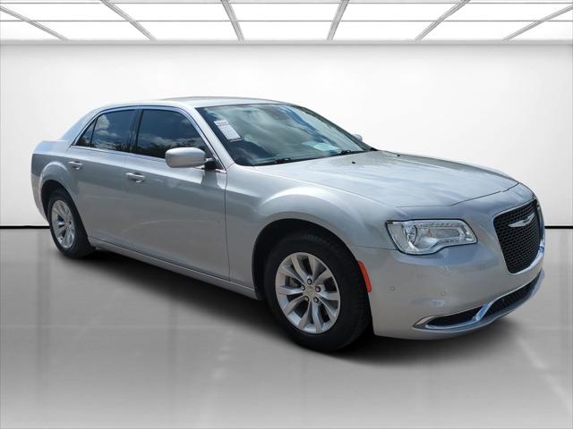 2023 Chrysler 300 Touring