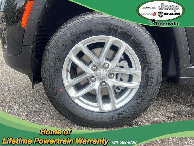 2025 Jeep Grand Cherokee GRAND CHEROKEE LAREDO X 4X4