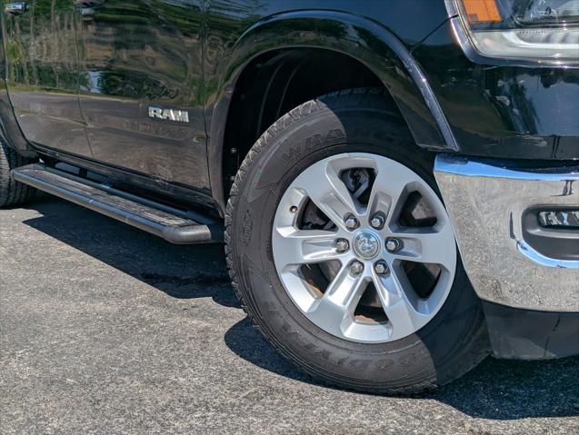 2019 RAM 1500 Laramie Crew Cab 4x2 57 Box