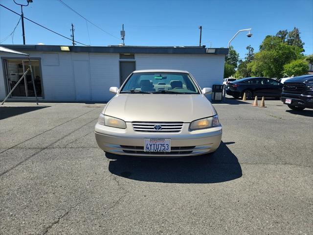 1999 Toyota Camry 