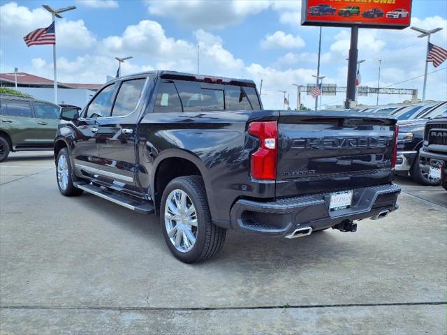 2022 Chevrolet Silverado 1500 4WD Crew Cab Short Bed High Country