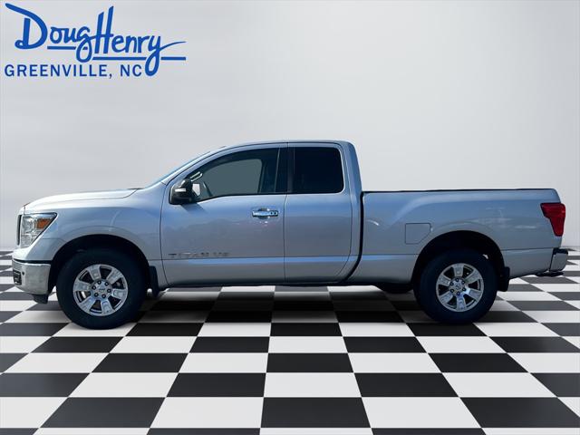 2019 Nissan TITAN SV
