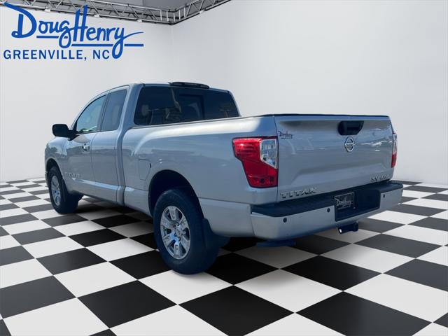 2019 Nissan TITAN SV
