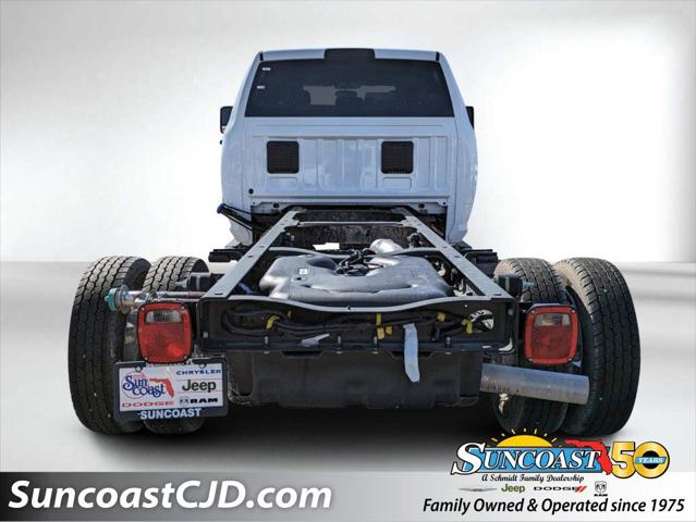 2024 RAM Ram 5500 Chassis Cab RAM 5500 TRADESMAN CHASSIS CREW CAB 4X4 84 CA 2024 RAM Ram 5500 Chassis Cab RAM 5500 TRADESMAN CHASSIS CREW CAB 4X4 84 CA