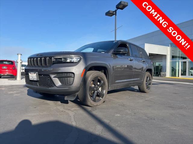 2023 Jeep Grand Cherokee Altitude 4x2