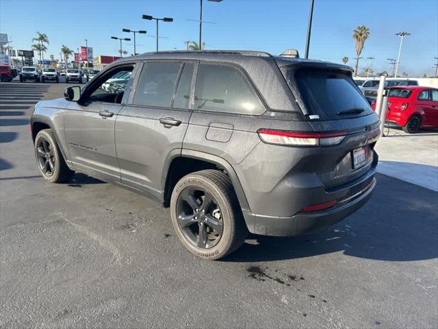 2023 Jeep Grand Cherokee Altitude 4x2