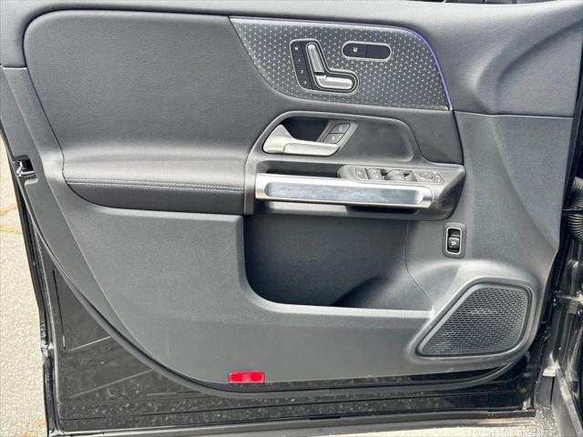 2025 Mercedes-Benz GLB GLB 250