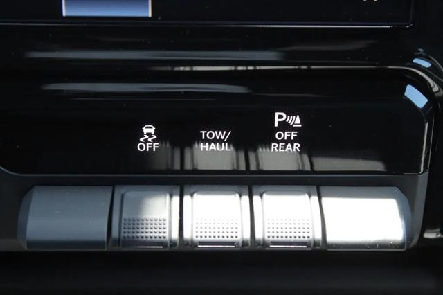 2024 Ram 2500 Tradesman Crew Cab 4x4 6'4" Box
