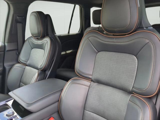 2025 Lincoln Aviator Black Label