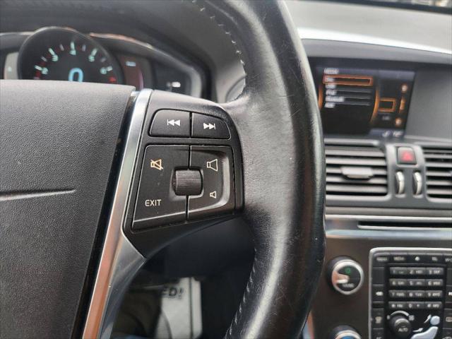 2015 Volvo XC60 T5 Premier Plus