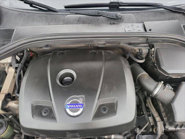 2015 Volvo XC60 T5 Premier Plus