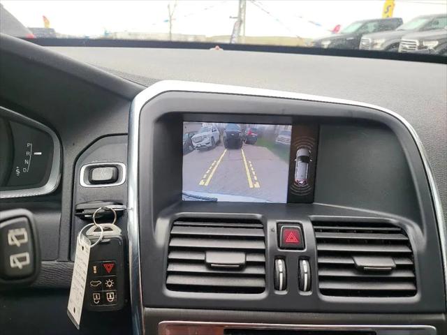 2015 Volvo XC60 T5 Premier Plus