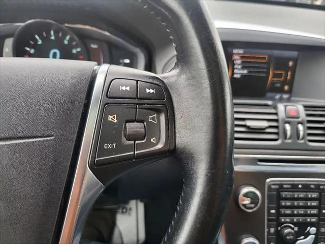 2015 Volvo XC60 T5 Premier Plus