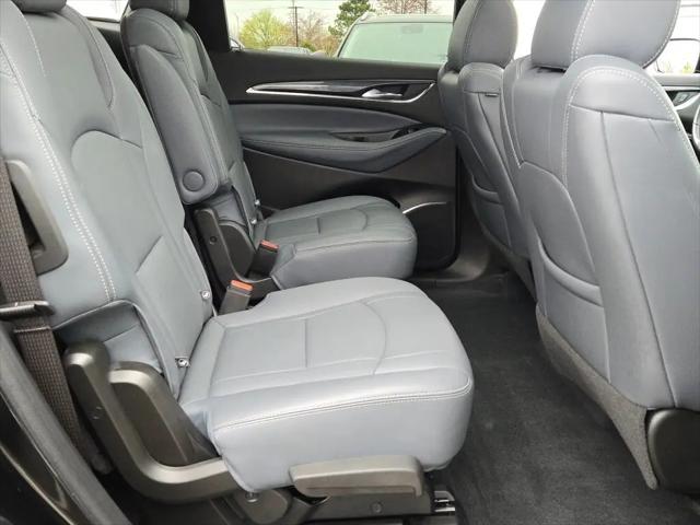 2023 Buick Enclave Essence AWD