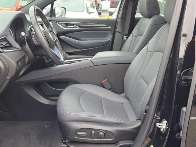2023 Buick Enclave Essence AWD