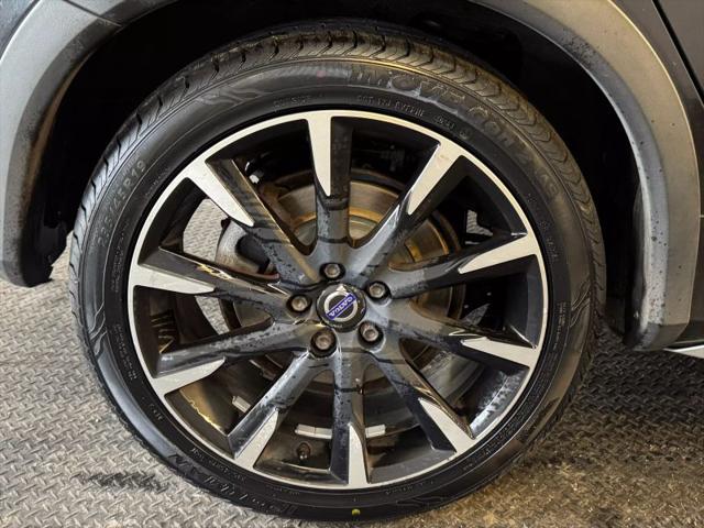2017 Volvo V60 Cross Country T5