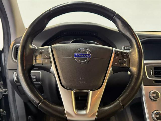 2017 Volvo V60 Cross Country T5