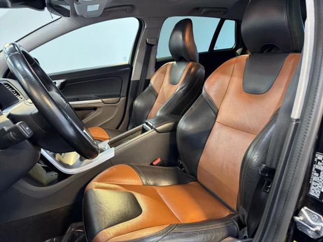 2017 Volvo V60 Cross Country T5