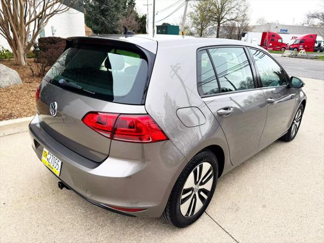 2016 Volkswagen e-Golf SE