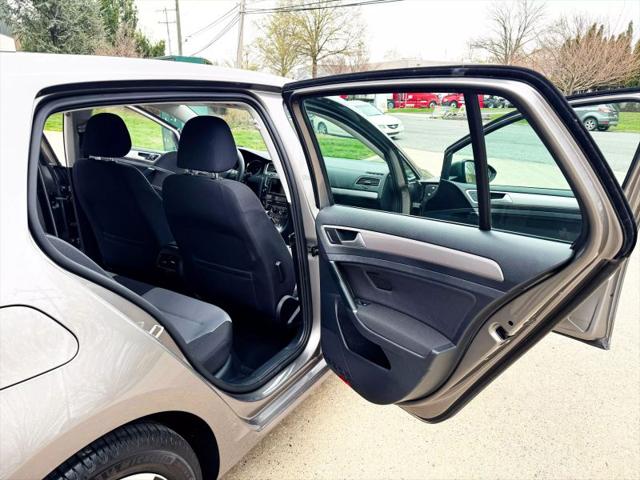 2016 Volkswagen e-Golf SE
