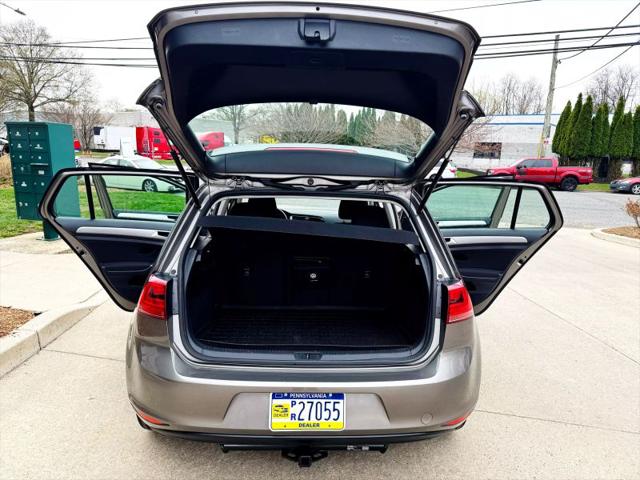 2016 Volkswagen e-Golf SE