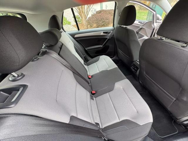 2016 Volkswagen e-Golf SE